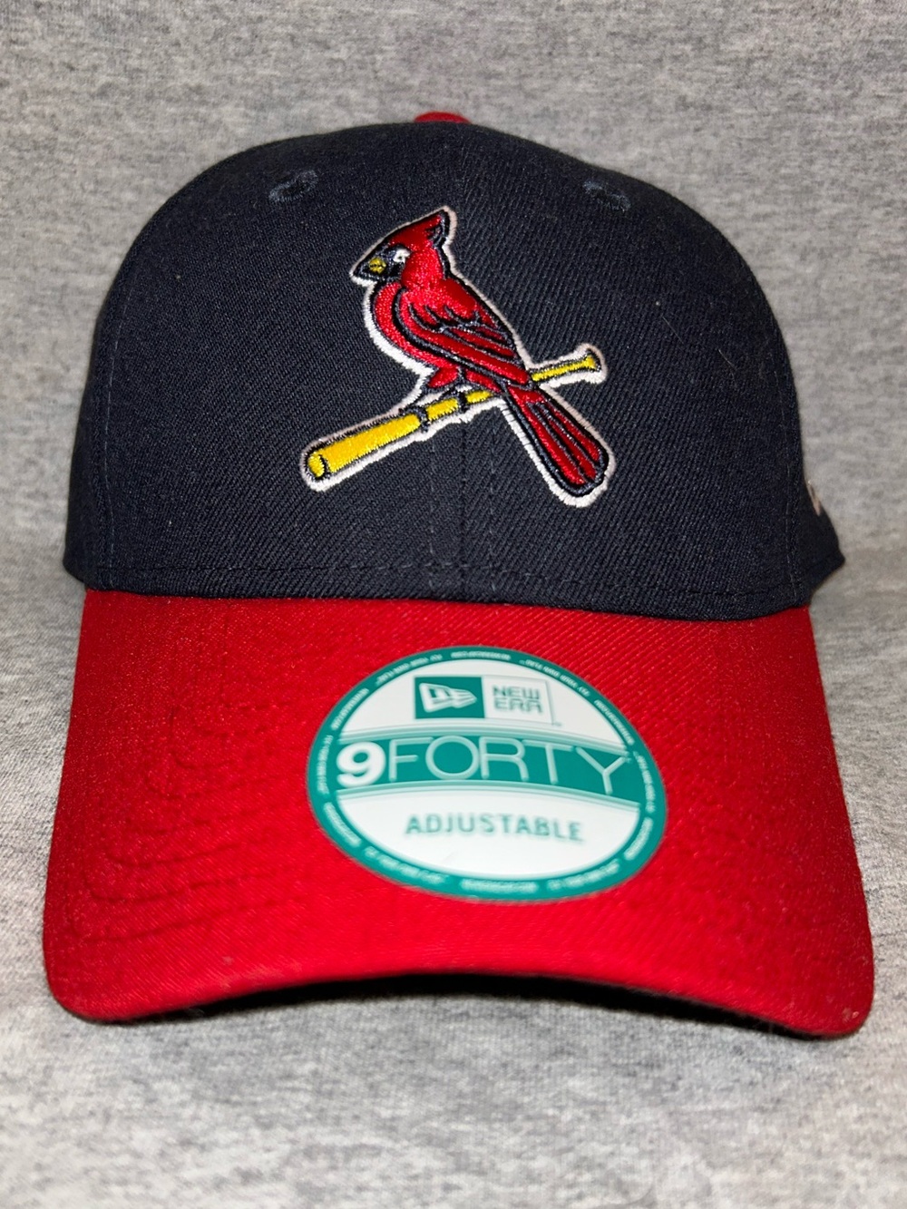 🐦⚾️ St. Louis Cardinals New Era 940 Two-Tone Adjustable Hat ⚾️🐦